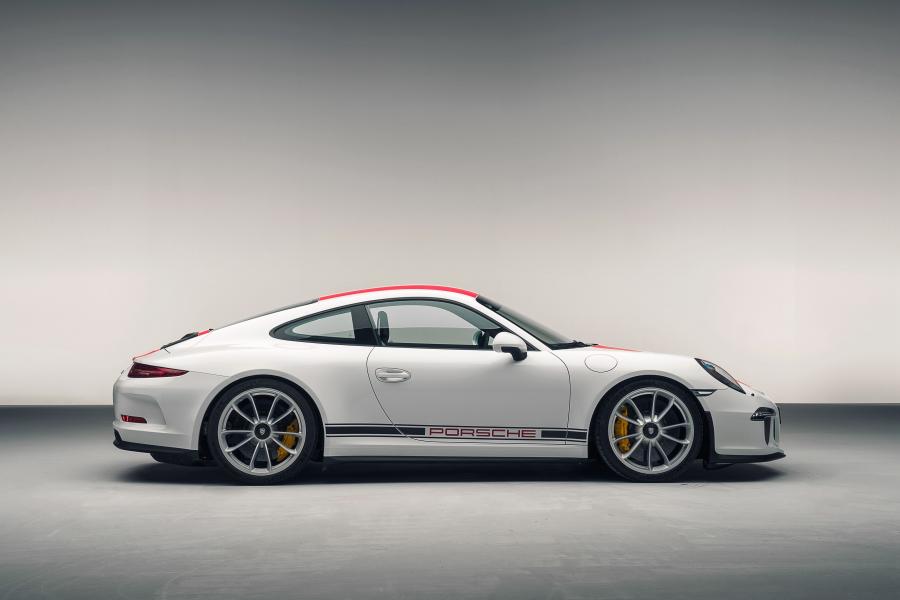  Porsche 911 R 2016 года  (фото 41 из 50)